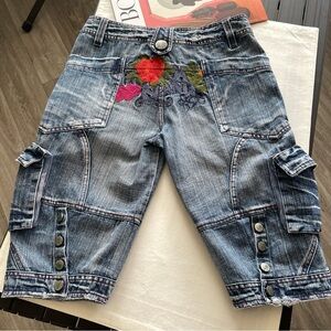 Blue Midi Denim Embroidery Pants Size: 28